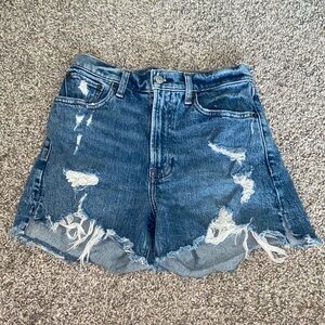 curve love mom shorts